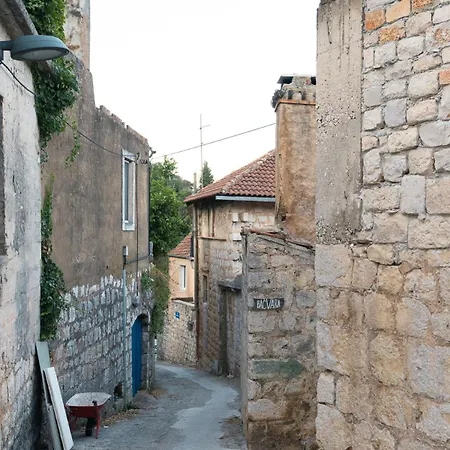 Modern With Rooftop Terrace 15min Walk Apartment *