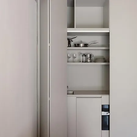 Modern With Rooftop Terrace 15min Walk Apartment *