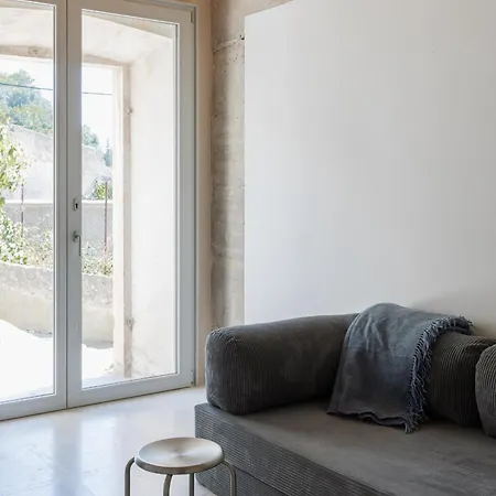 Modern With Rooftop Terrace 15min Walk