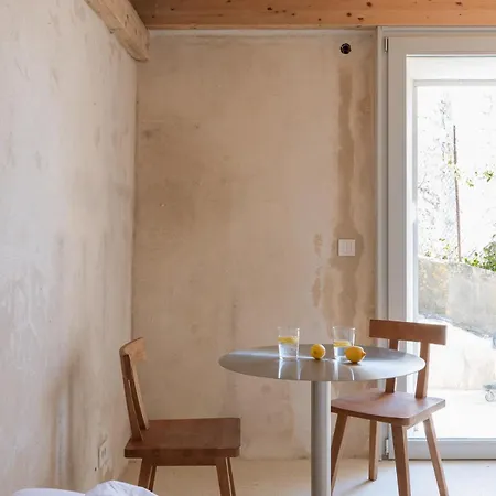 Modern With Rooftop Terrace 15min Walk Apartment Lastovo