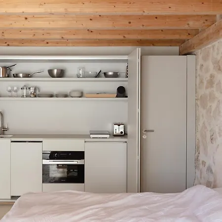 Modern With Rooftop Terrace 15min Walk Apartment *
