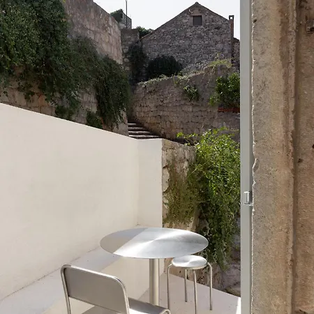 Apartment Modern With Rooftop Terrace 15min Walk *